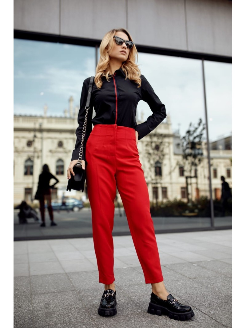 Pantaloni eleganti cu pliuri, rosu 50270 - Magazin online - Boutique